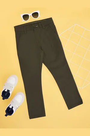 Pantaloons Boys Solid Mid-Rise Regular Trousers