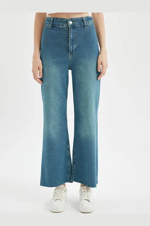 DeFacto Women Solid Mid-Rise Bootcut Trousers