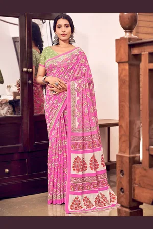 Ishin Floral Printed Saree With Blouse Piece