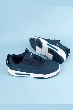 JQR Men Solid Sneakers