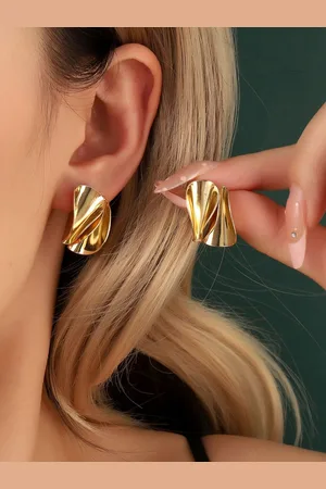 Salty Contemporary Studs Earrings