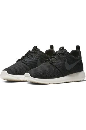 Nike Roshe One Men Lace Up Sneakers