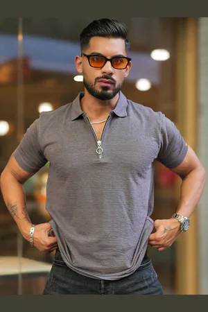 Maniac Men Solid Polo Collar Cotton Slim Fit T-shirt
