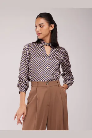 FableStreet Women Spread Collar Geometric Printed Casual Shirt