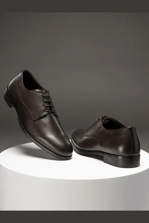 Red Tape Men Leather Formal Derbys