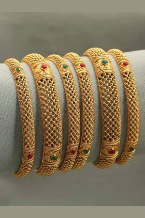The Pari Set Of 6 Gold-Plated Stone Studded Bangles