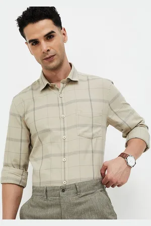 Lifestyle Men Spread Collar Checked Slim Fit Casual Shirt