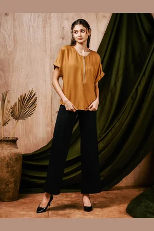 MISH Women Solid Round Neck Top