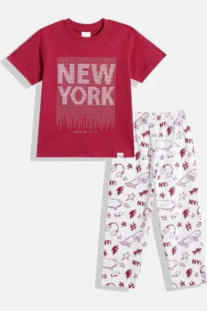 Moms Love Boys Printed T-shirt with Trousers