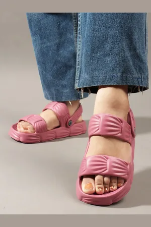 Carlton London Women Rubber Sliders