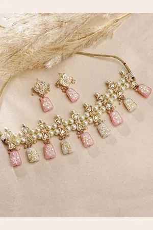 karatcart Gold-Plated Kundan-Studded & Beaded Jewellery Set