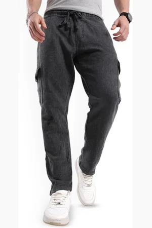 WROGN Men Classic Cotton Regular Fit Cargo Trousers
