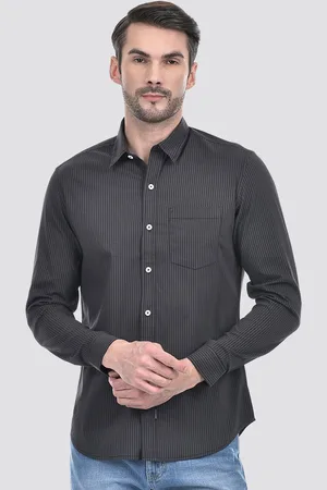 NUMERO UNO Men Spread Collar Vertical Striped Cotton Slim Fit Casual Shirt