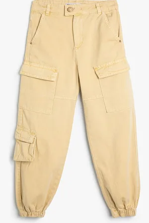 Koton Girls Solid Regular Fit Joggers Trousers