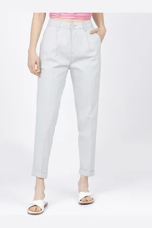Tokyo Talkies Women Solid Tapered Fit Pleated Chinos Trousers