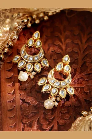Priyaasi Women Contemporary Chandbalis Earrings
