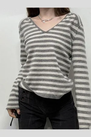 LULU & SKY Women Striped V-Neck Pullover Sweater