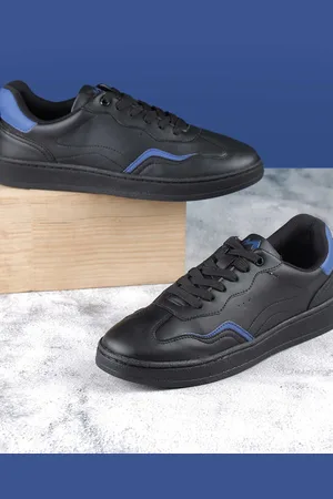 Metro Men Lace-Ups Sneakers