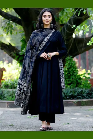 KERI PERRY Round Neck Anarkali Kurta with Palazzos & Dupatta