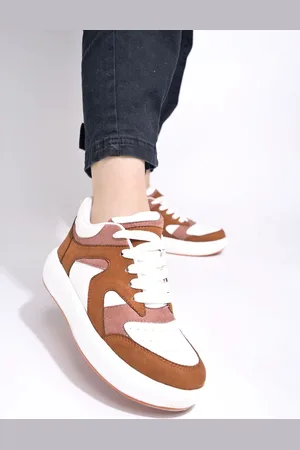 Shoetopia Women Colourblocked Lace-Ups Sneakers