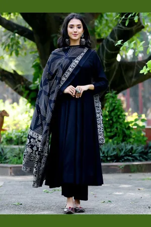 KERI PERRY Round Neck Anarkali Kurta with Palazzos & Dupatta