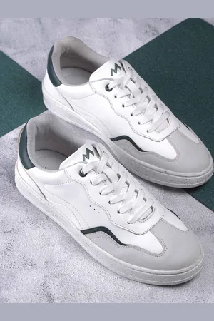 Metro Men Colourblocked Smart Casual Sneakers