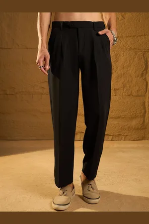 DENNISON Men Solid Relaxed Loose Fit Pleated Trousers