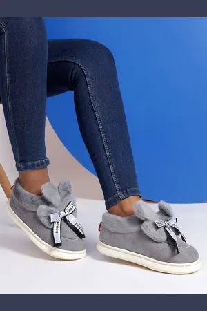 CASSIEY Women Slip on Casual Shoes