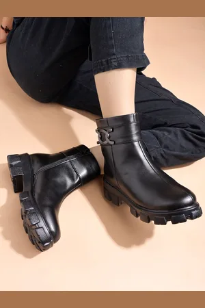 Shoetopia Women Block-Heeled Casual Boots