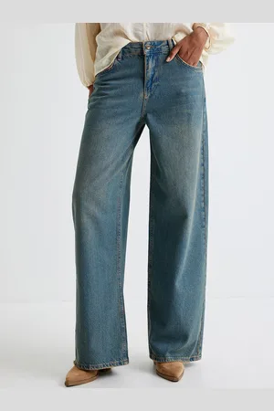 Koton Women Relaxed Fit Clean Look Cotton Light Fade Jeans