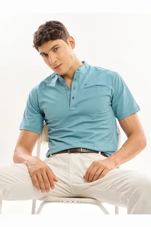 Beyoung Men Solid Mandarin Collar Cotton T-shirt