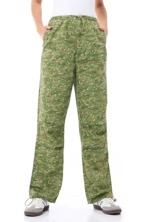 Bewakoof Women Camouflage Printed Baggy Oversized Parachute Pants