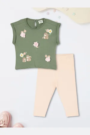 Max Collection Girls Embellished Round Neck Sleeveless Pure Cotton T-Shirt With Trouser