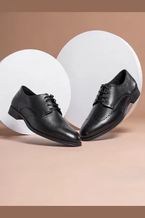 Red Tape Men Leather Formal Derbys