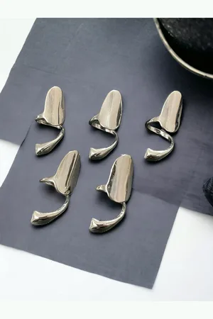 ISHKAARA Set Of 5 Silver-Toned Nail Ring With Crystal Thigh Chain