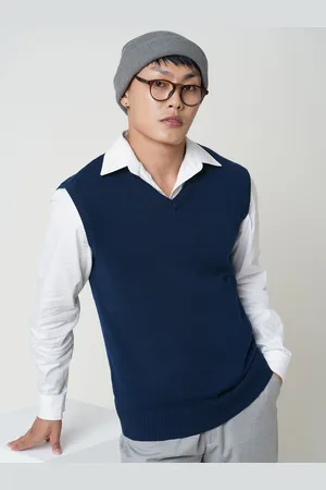 Globus Men Ribbed Self Design V-Neck Cotton Ribbed Sweater Vest