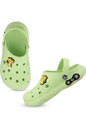 YK Boys Self Design Self Design Clogs