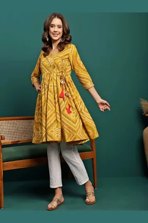 Bandia Women Bandhani Printed Angrakha Pure Cotton Kurta with Trousers