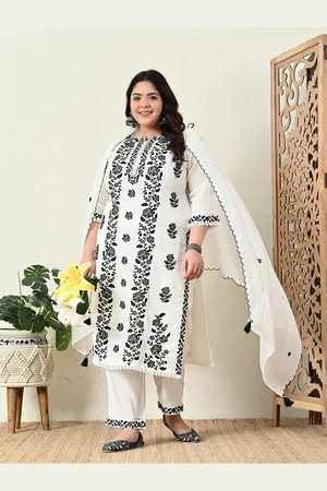 DesiNoor Floral Embroidered Straight Kurta with Trouser & Dupatta