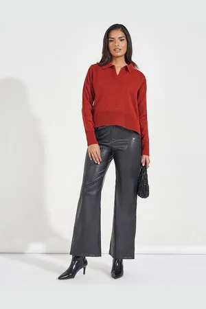 Styli Women Solid Short Length Regular Fit Collar Sweater