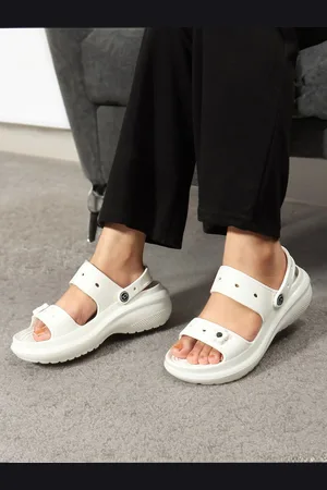 Carlton London Women Solid Rubber Sliders