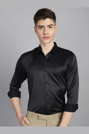 Majestic Men Club Cutaway Collar Solid Slim Fit Formal Shirt
