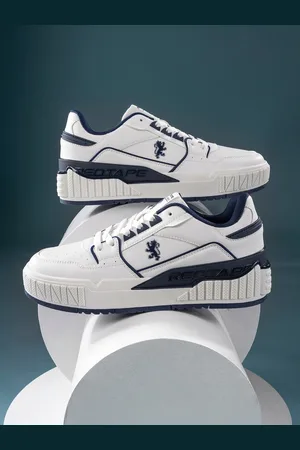 Red Tape Men Solid Lace-Up Memory Foam Sneakers