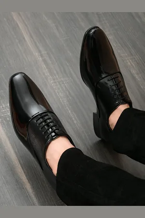 San Frissco Men Black Solid Leather Formal Oxfords
