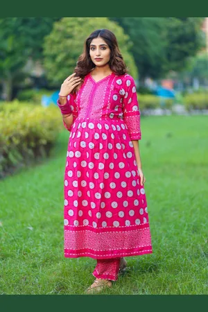 Aujjessa Floral Printed Regular Pure Cotton Anarkali Maternity Kurta with Trousers