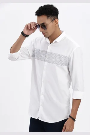 SHOWOFF Men Premium Spread Collar Geometric Printed Cotton Slim Fit Casual Shirt