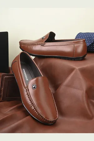 Provogue Men Solid Loafers