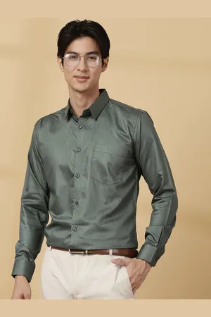 Majestic Men Modern Spread Collar Solid Poly Silk Slim Fit Formal Shirt