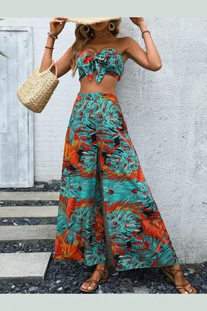 KOTTY Women Floral Printed Flared High-Rise Trousers
