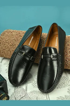Provogue Men Solid Loafers